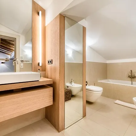 Lilly - Family And Friends By A-appartments Mit In - Out צוג